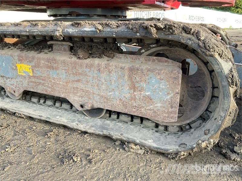 Takeuchi TB23R Mini Excavator Minibagger < 7t