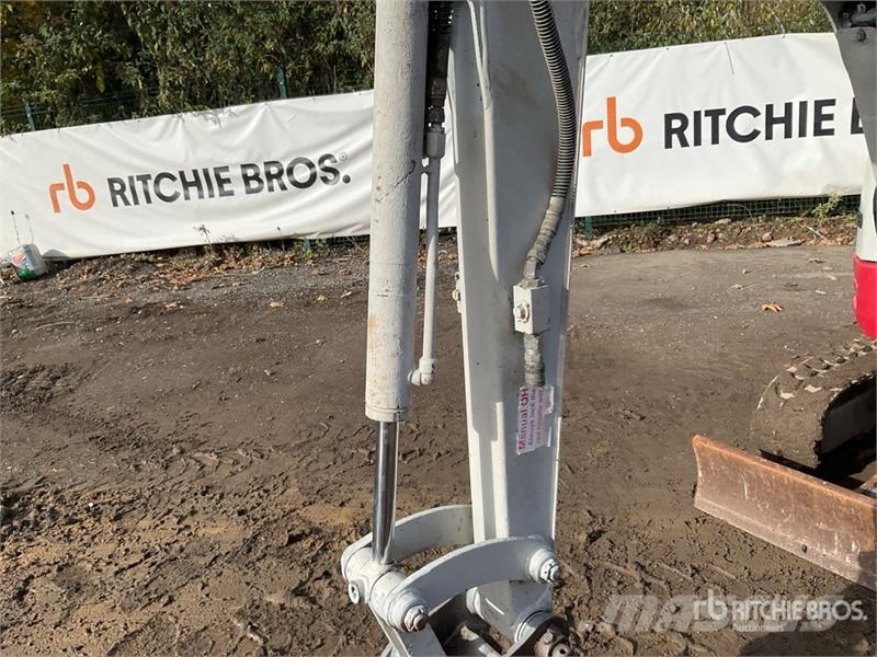 Takeuchi TB23R Mini Excavator Miniescavatori