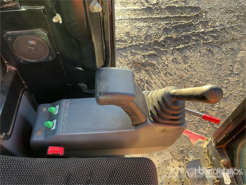 Takeuchi TB23R Mini Excavator Minibagger < 7t