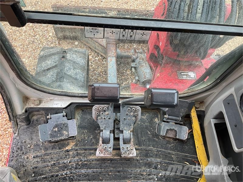 Takeuchi TB250 Mini pelle < 7t