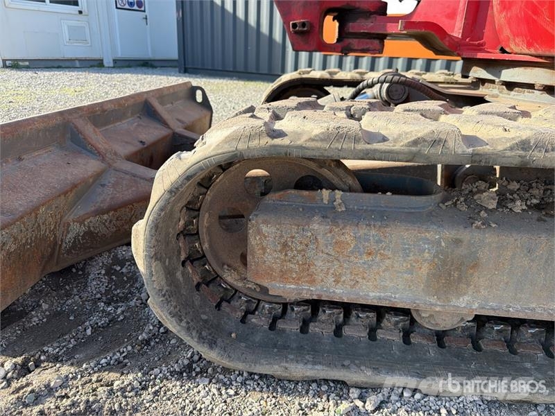 Takeuchi TB250 حفارات صغيرة أقل من 7 طن (حفارات صغيرة)