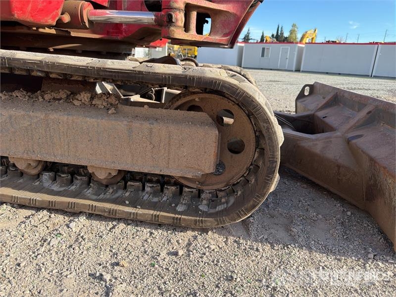 Takeuchi TB250 حفارات صغيرة أقل من 7 طن (حفارات صغيرة)