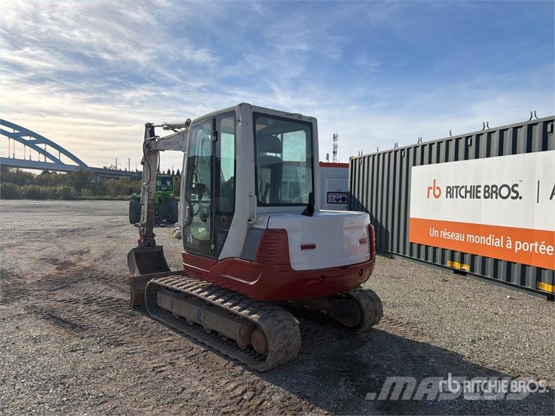 Takeuchi TB250 حفارات صغيرة أقل من 7 طن (حفارات صغيرة)