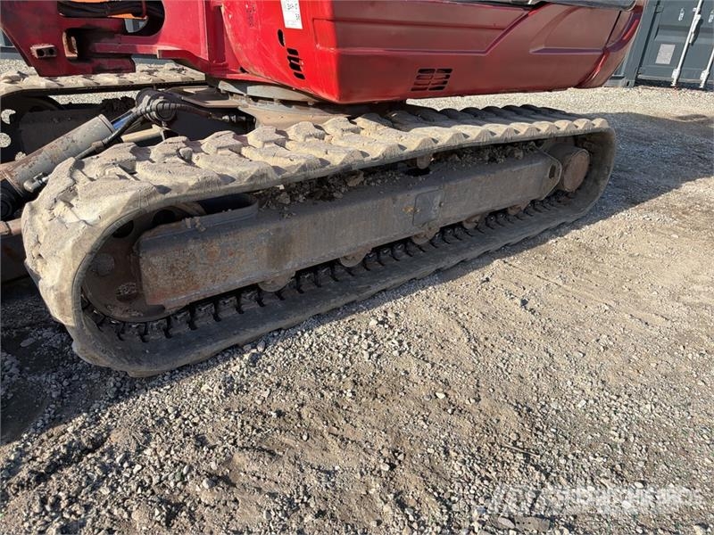 Takeuchi TB250 حفارات صغيرة أقل من 7 طن (حفارات صغيرة)
