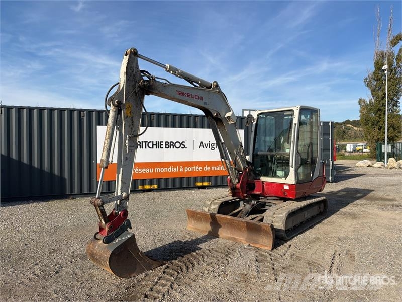 Takeuchi TB250 حفارات صغيرة أقل من 7 طن (حفارات صغيرة)
