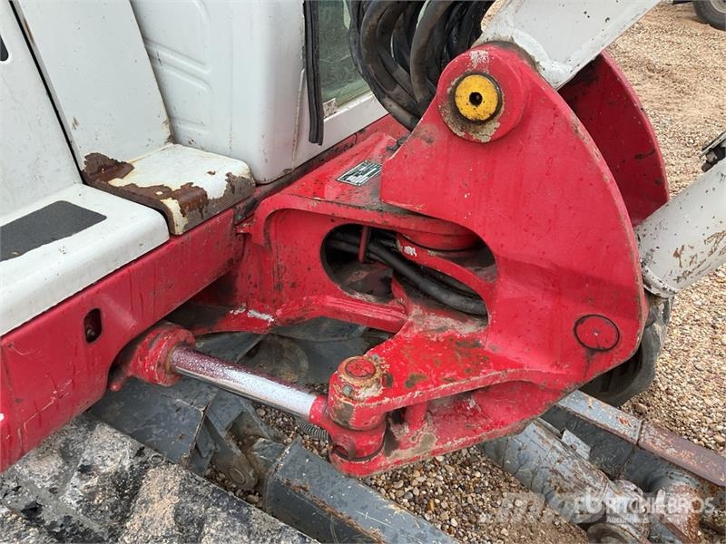 Takeuchi TB250 Mini pelle < 7t