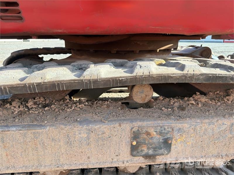 Takeuchi TB250 حفارات صغيرة أقل من 7 طن (حفارات صغيرة)