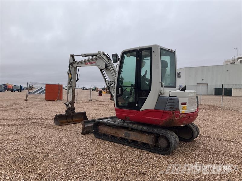 Takeuchi TB250 Mini pelle < 7t