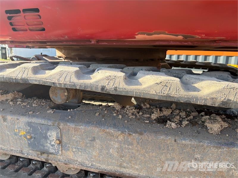 Takeuchi TB250 حفارات صغيرة أقل من 7 طن (حفارات صغيرة)