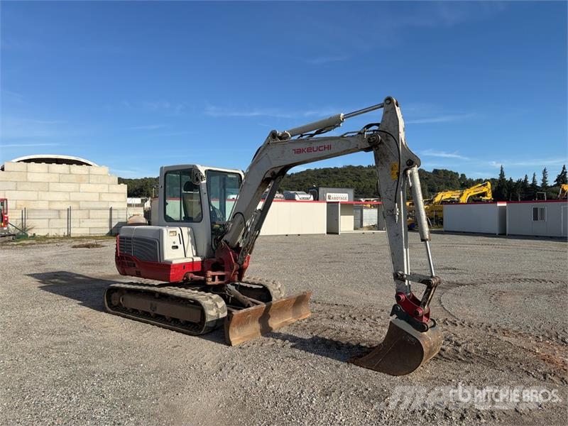 Takeuchi TB250 حفارات صغيرة أقل من 7 طن (حفارات صغيرة)