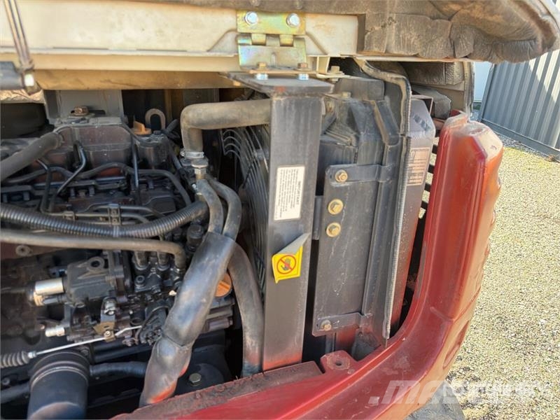 Takeuchi TB250 حفارات صغيرة أقل من 7 طن (حفارات صغيرة)