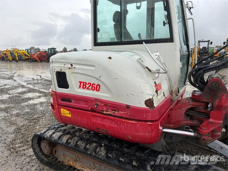 Takeuchi TB260 Mini rýpadlá < 7t