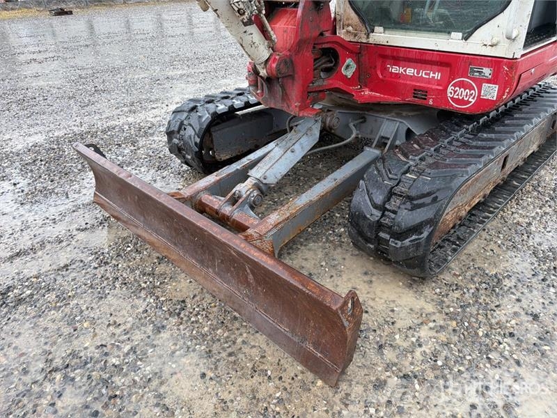 Takeuchi TB260 Mini rýpadlá < 7t