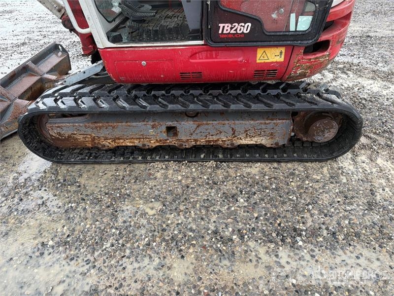 Takeuchi TB260 Mini rýpadlá < 7t