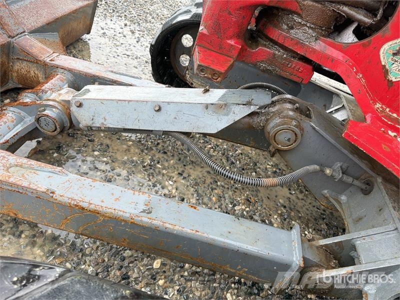 Takeuchi TB260 Mini rýpadlá < 7t