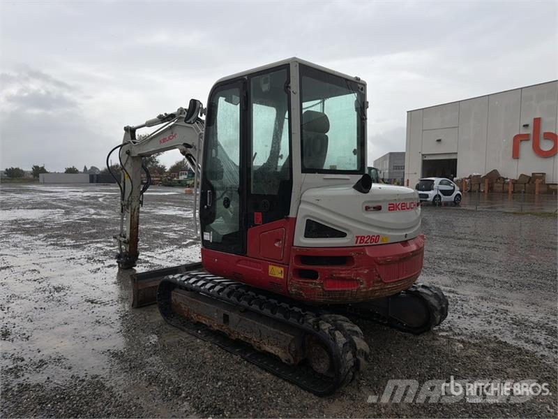 Takeuchi TB260 Mini rýpadlá < 7t