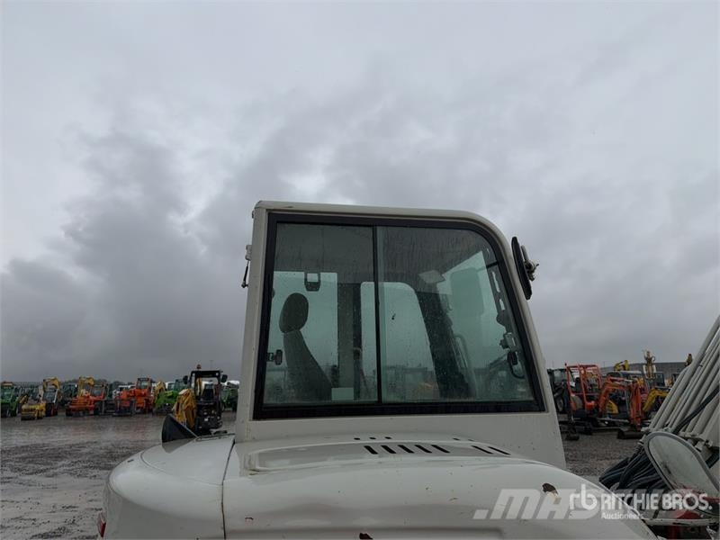 Takeuchi TB260 Mini rýpadlá < 7t