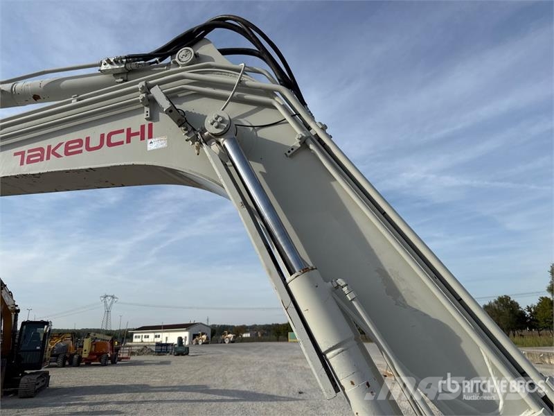 Takeuchi TB290 Верижен екскаватор