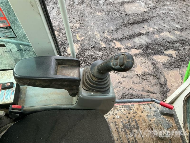 Takeuchi TB290 Гусеничные экскаваторы