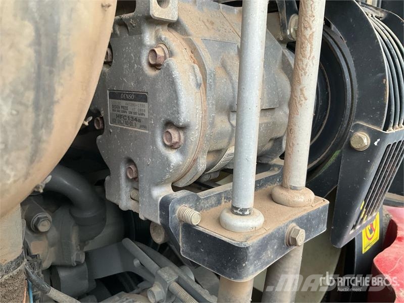 Takeuchi TB290 Гусеничные экскаваторы