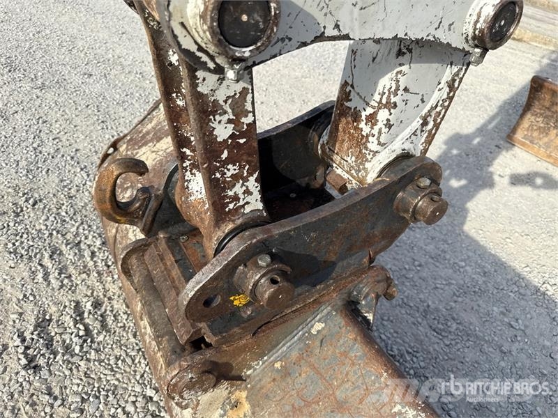 Takeuchi TB290 Верижен екскаватор