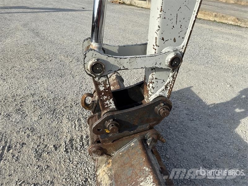 Takeuchi TB290 Верижен екскаватор