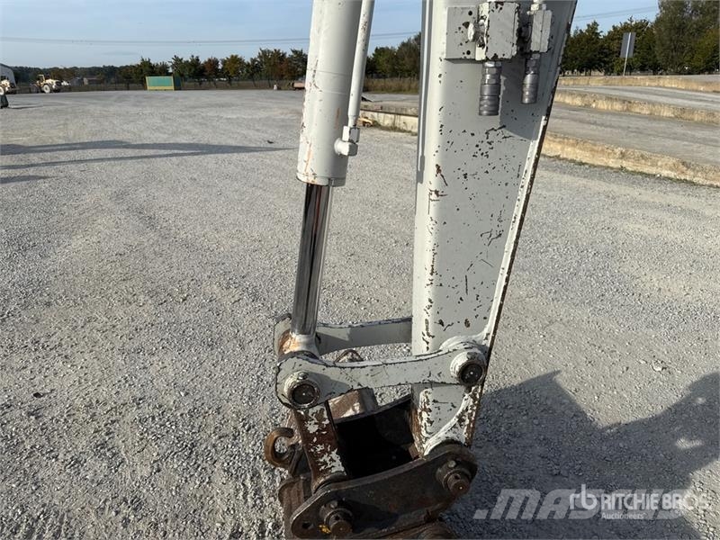 Takeuchi TB290 Верижен екскаватор