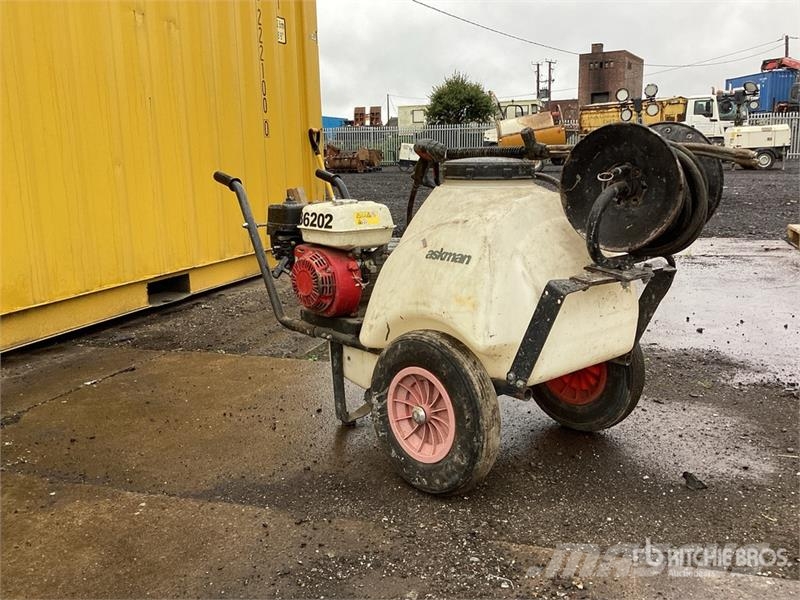 Taskman Pressure Washer Light pressure washers