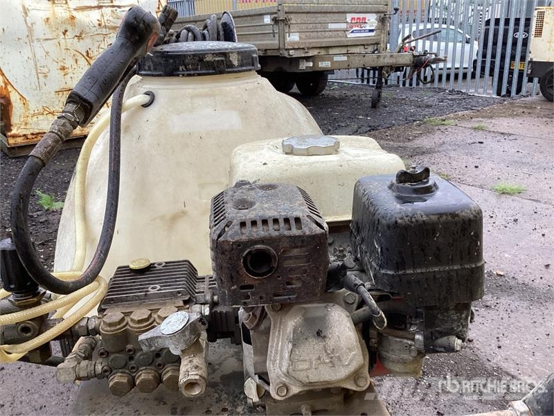 Taskman Pressure Washer Light pressure washers