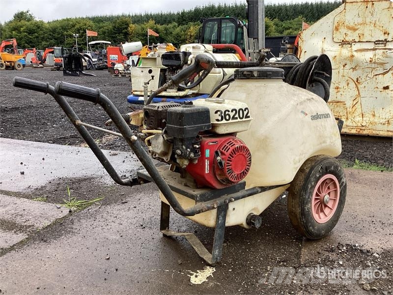 Taskman Pressure Washer Light pressure washers