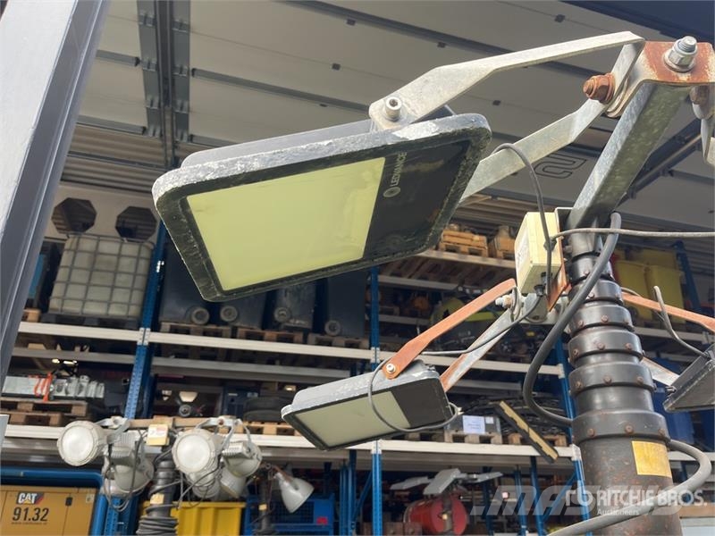 TCP Eco-Lite Light Tower ライトタワー