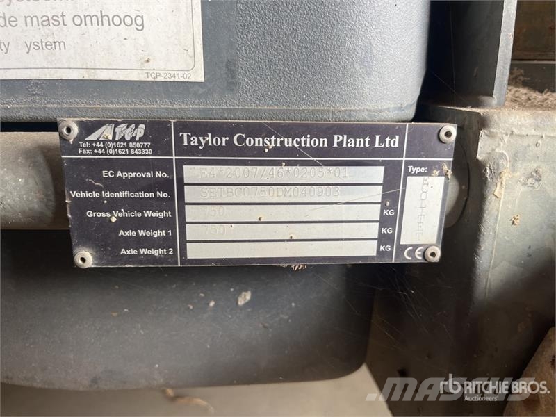 TCP Eco-Lite T Light Tower (Inoperable) Aydinlatma kuleleri