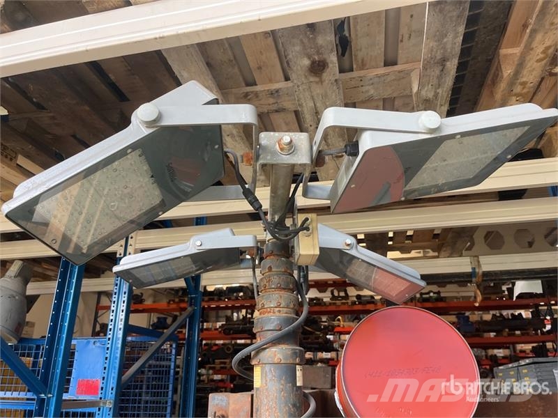 TCP Eco-Lite T Light Tower (Inoperable) Aydinlatma kuleleri