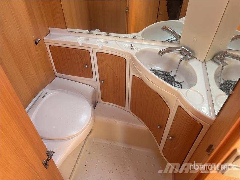 Tec 530P1 Travel King S/A Caravan Lengvieji automobiliai