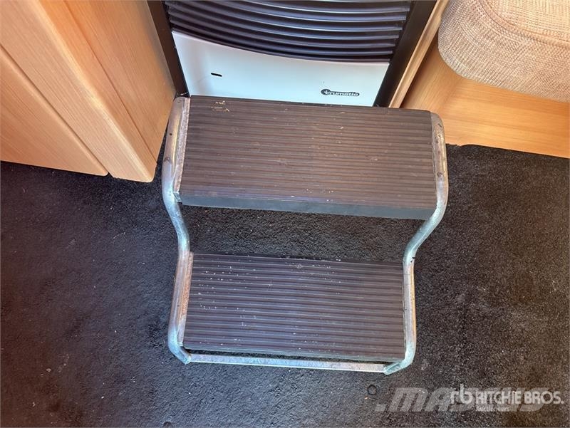 Tec 530P1 Travel King S/A Caravan Lengvieji automobiliai