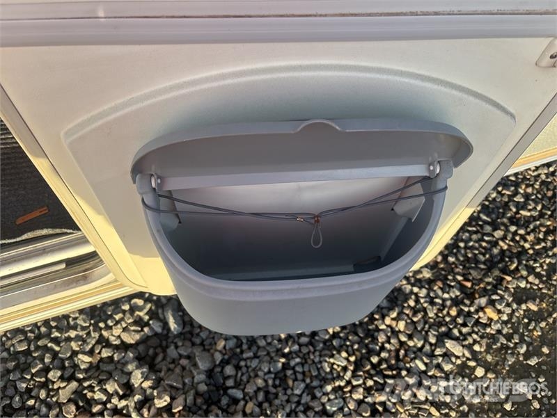 Tec 530P1 Travel King S/A Caravan Lengvieji automobiliai