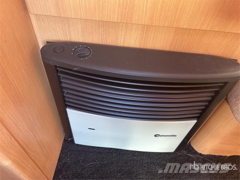 Tec 530P1 Travel King S/A Caravan Lengvieji automobiliai