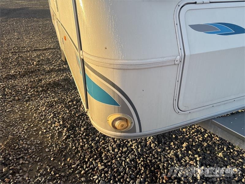 Tec 530P1 Travel King S/A Caravan Lengvieji automobiliai