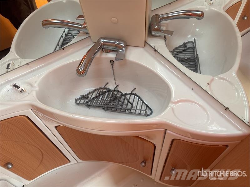 Tec 530P1 Travel King S/A Caravan Lengvieji automobiliai