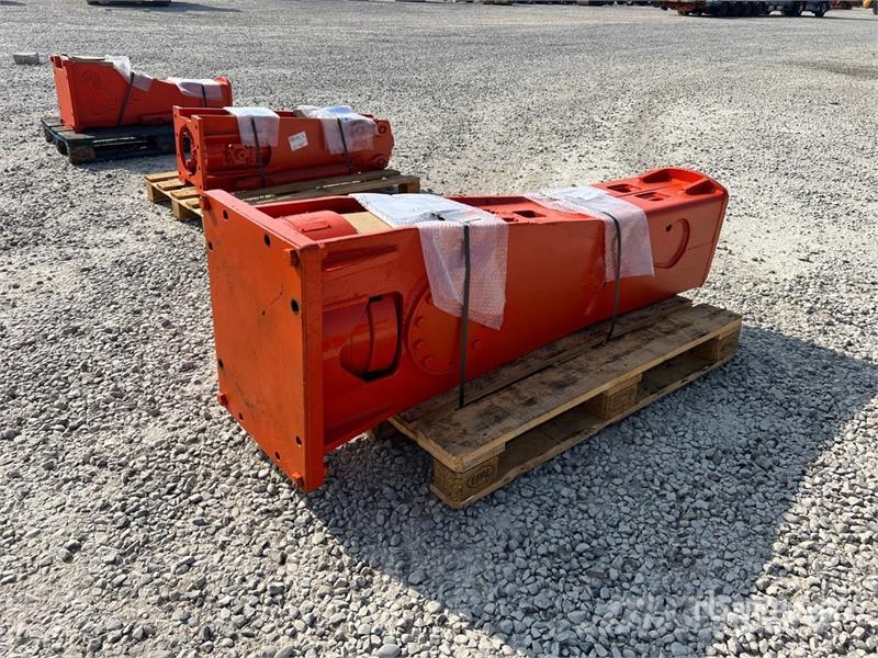 Tecna HF270 Hydraulic Breaker Плуги