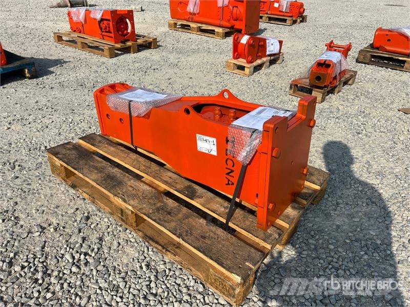 Tecna TB400 Hydraulic Breaker Плуги