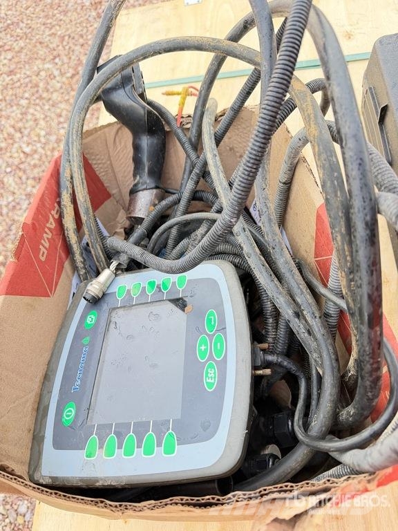 Tecnoma Fortis 27 m S/A Remote Control, GPS Pull-Type Spra الرشاشات