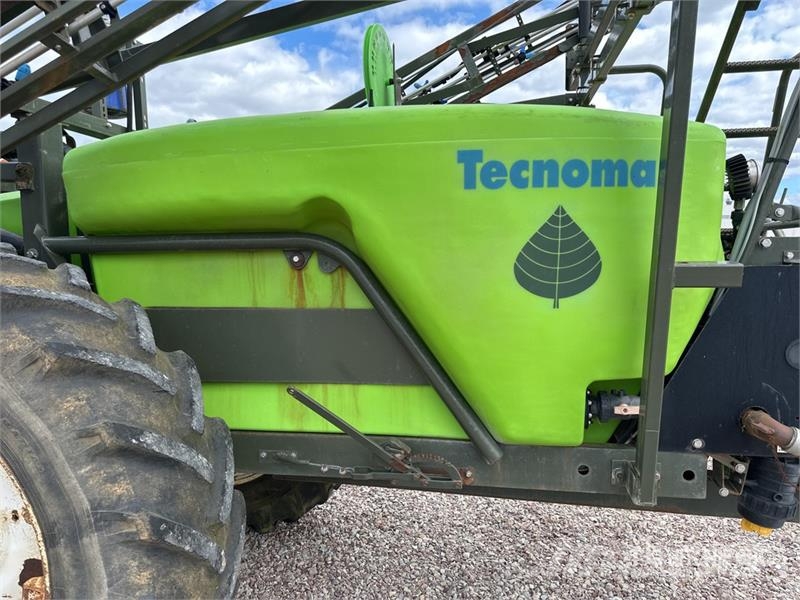 Tecnoma Galaxy 2400 28 m Pulverisateur Traine 28 m S/A Pul Причіпні обприскувачі