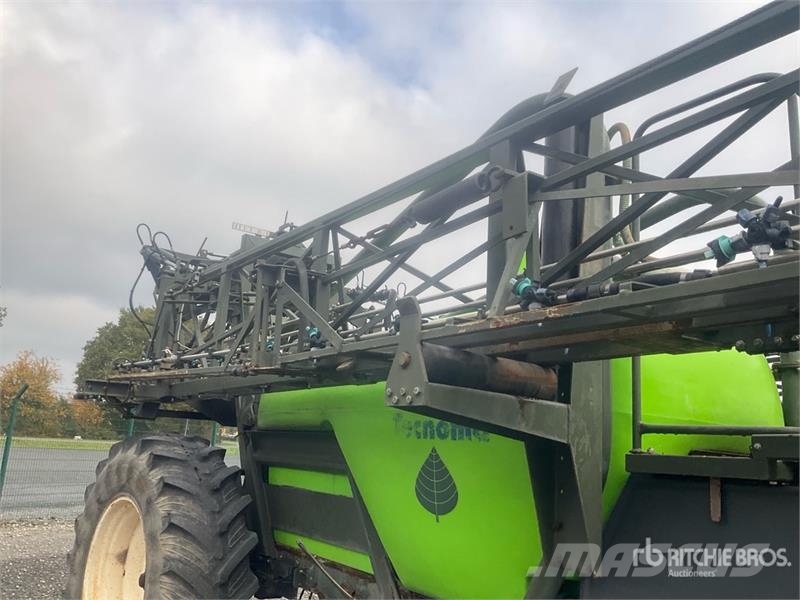 Tecnoma GTs Variotec 36 m Pull-Type Sprayer Tractoare agricole sprayers