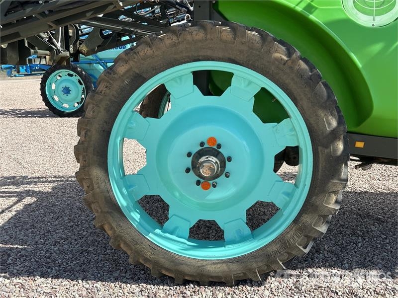 Tecnoma Tecnis 3100 21 m S/A Pulverisateur Traine 21 m S/A Причіпні обприскувачі