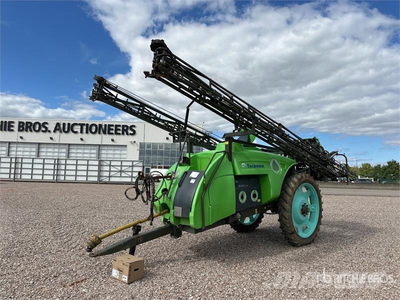 Tecnoma Tecnis 3100 21 m S/A Pulverisateur Traine 21 m S/A Причіпні обприскувачі