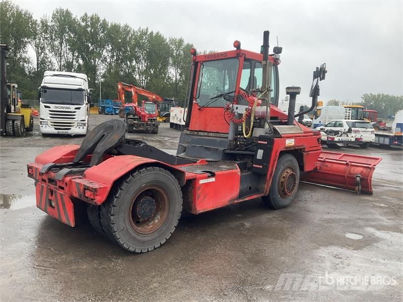 Terberg RT 4X4 4x4 Spotter Truck Terminalni tegljači