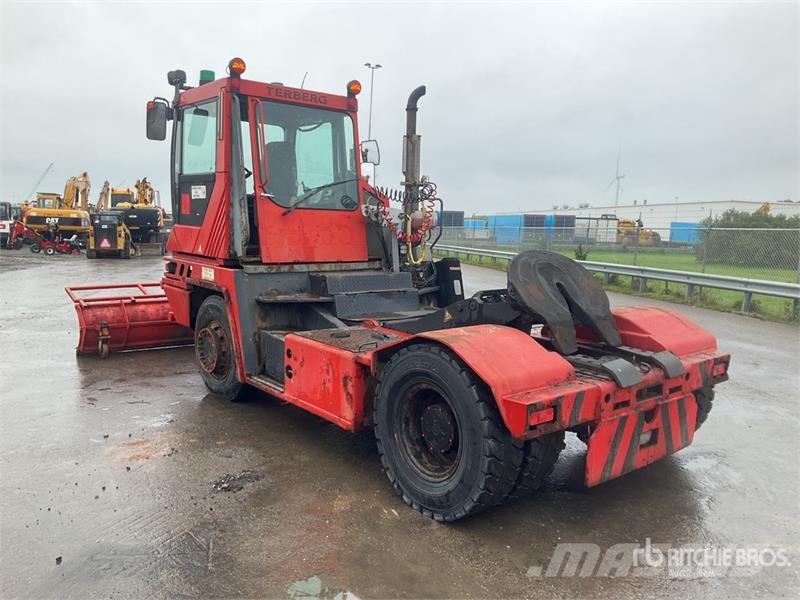 Terberg RT 4X4 4x4 Spotter Truck Terminalni tegljači