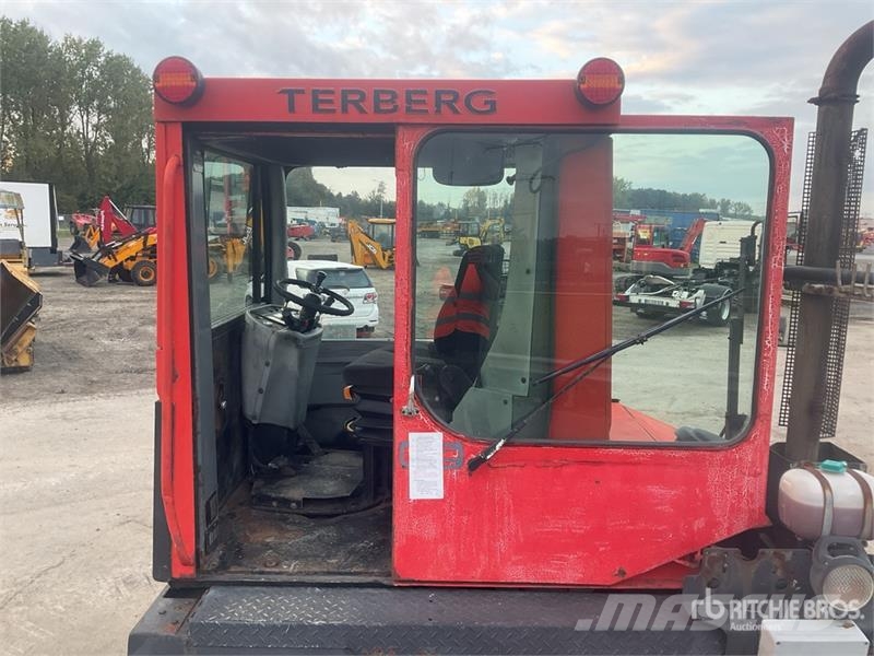 Terberg RT 4x4 Spotter Truck Terminalni tegljači