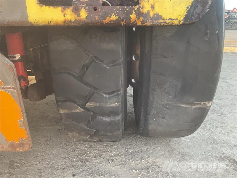 Terberg RT 4x4 Spotter Truck (Inoperable) Terminál targoncák